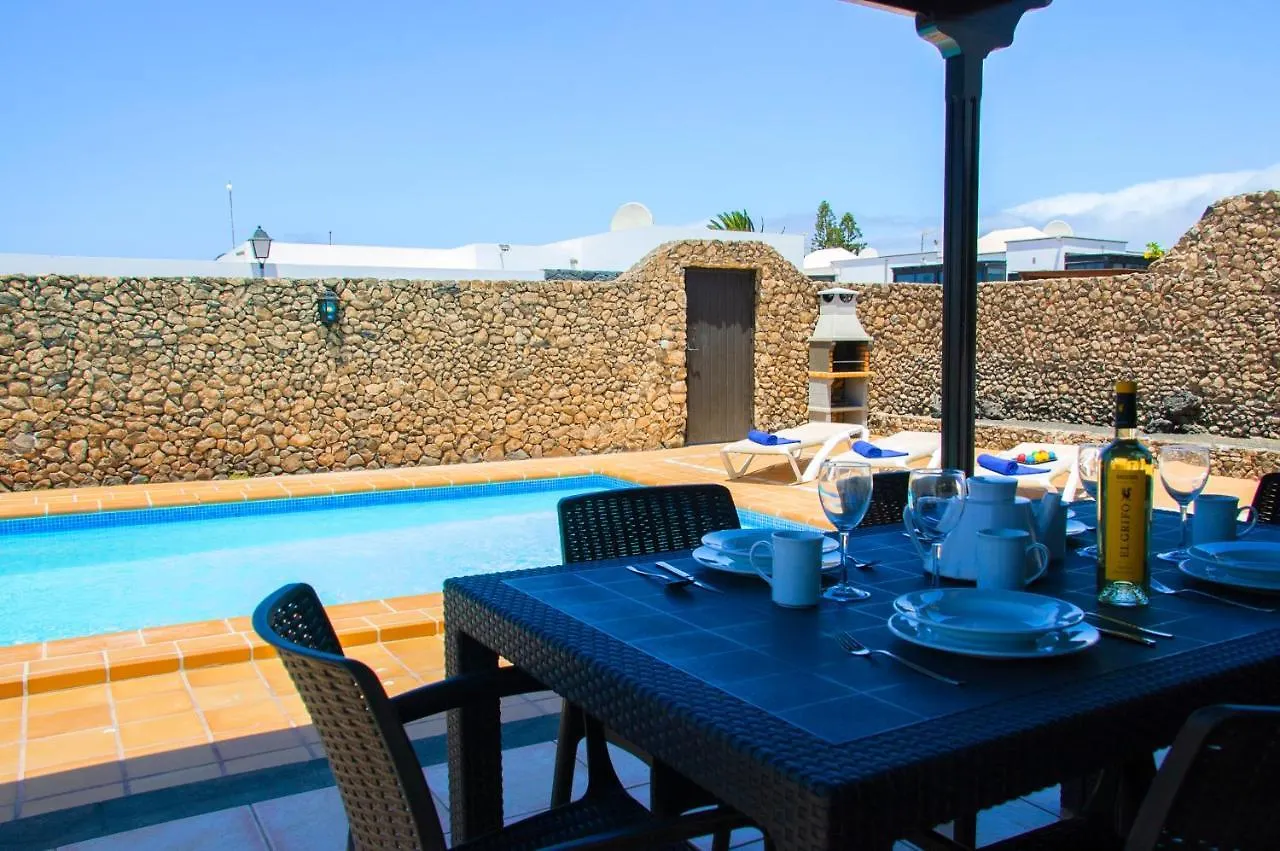 Villa Calamares With Heated Pool And Air Conditioning Playa Blanca 0*,  İspanya