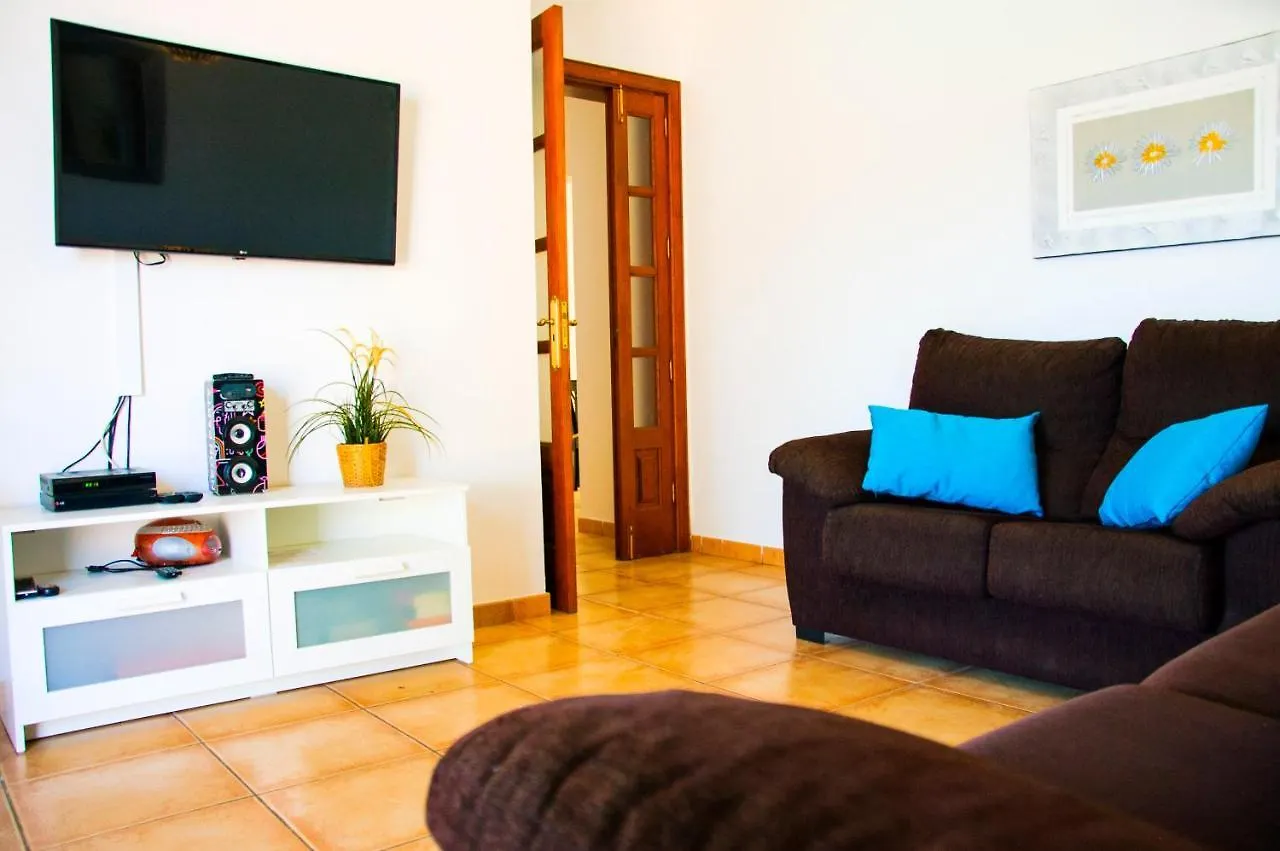 Villa Calamares With Heated Pool And Air Conditioning Playa Blanca  0*, Playa Blanca (Lanzarote)